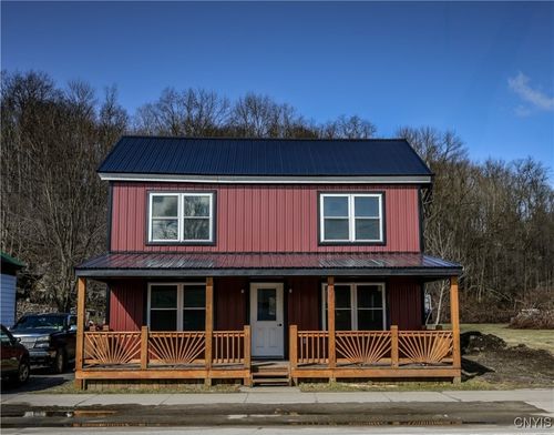 18 Herkimer St, Newport, NY, 13416-1830 | Card Image