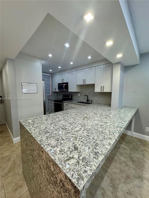 103-8437 Forest Hills Dr, Coral Springs, FL, 33065-5490 | Card Image
