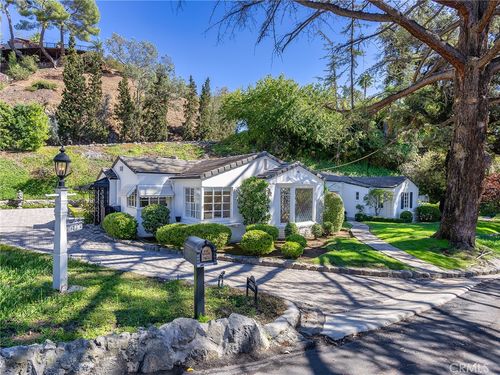 1620 Melwood Dr, Glendale, CA, 91207-1012 | Card Image