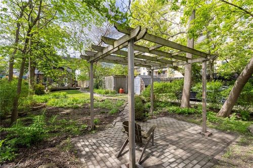 198 Duke St, Hamilton, ON, L8P1Y2 | Card Image