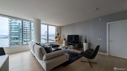31a-338 Main Street, San Francisco, CA, 94105 | Card Image