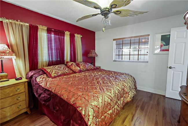 686 Joy St, House other with 3 bedrooms, 2 bathrooms and null parking in SEBASTIAN FL | Image 12