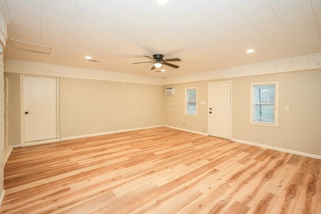 484 Us Highway 259 N, House other with 3 bedrooms, 3 bathrooms and null parking in De Kalb TX | Image 24