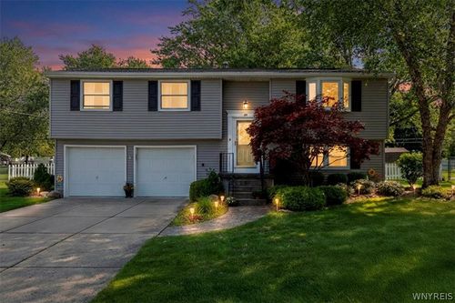 50 Vermont Pl, West Seneca, NY, 14224-4449 | Card Image