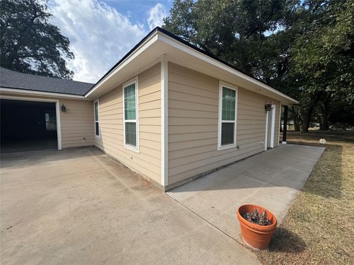 104 Songwood Dr, Weatherford, TX, 76087-6513 | Card Image