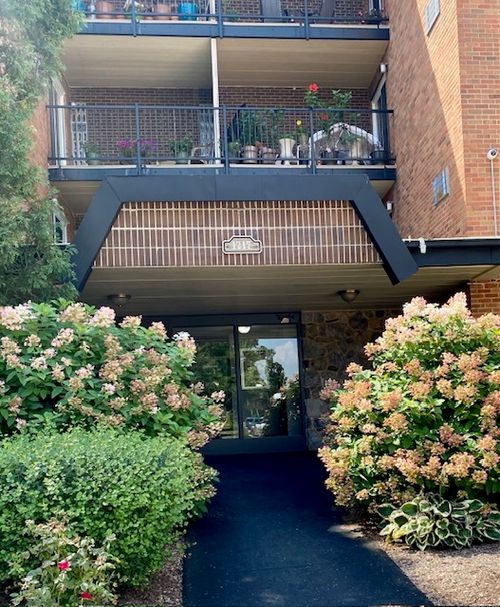 11-406-1217 S Old Wilke Rd, Arlington Heights, IL, 60005-2974 | Card Image