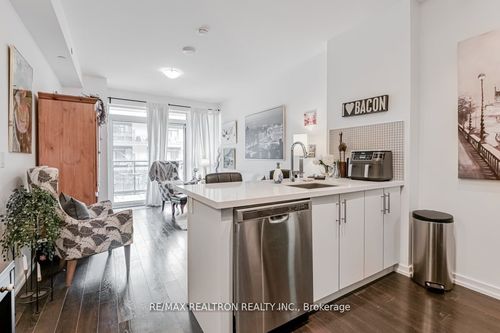 a204-241 Sea Ray Ave, Innisfil, ON, L9S0L9 | Card Image