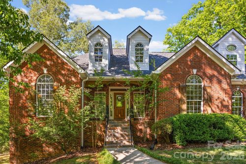 2830 Point Dr, Richburg, SC, 29729-9518 | Card Image