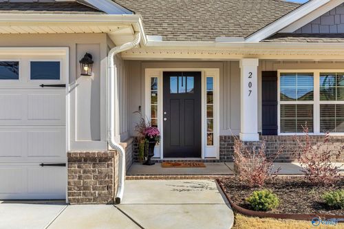 207 Rim Rock Cir, Huntsville, AL, 35810-1629 | Card Image