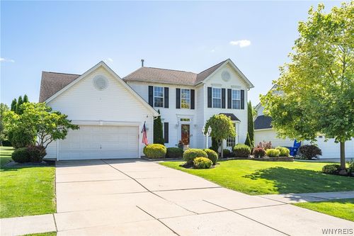 3454 Heatherwood Drive, Hamburg, NY, 14075 | Card Image