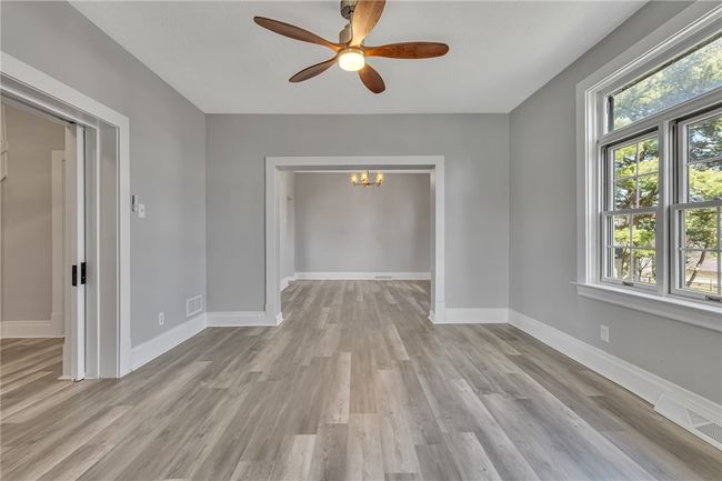 Living Room | Image 11