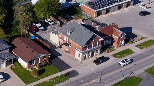 784 16th St E, Owen Sound, ON, N4K1Y9 | Card Image
