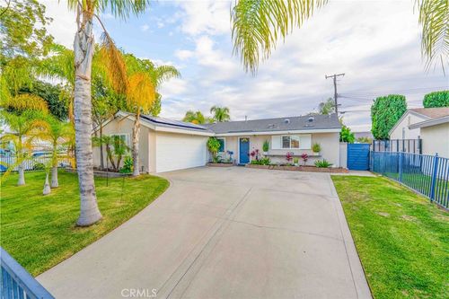 5930 Los Nietos St, Buena Park, CA, 90620-3438 | Card Image