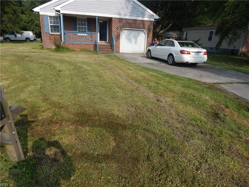 424 Gregory Ln, Virginia Beach, VA, 23451-5854 | Card Image