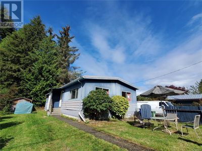 240 Campbell St, House other with 4 bedrooms, 2 bathrooms and null parking in Tofino BC | Image 1