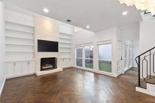 4526 Glenwick Ln, Dallas, TX, 75205-1039 | Card Image