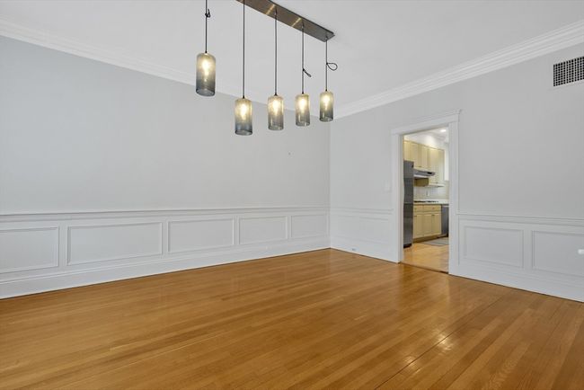 APT-3 - 24 Dean Rd, Condo with 2 bedrooms, 2 bathrooms and 2 parking in Brookline MA | Image 9