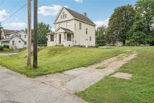 640 Broadway Avenue, Youngstown, OH, 44510 | Card Image