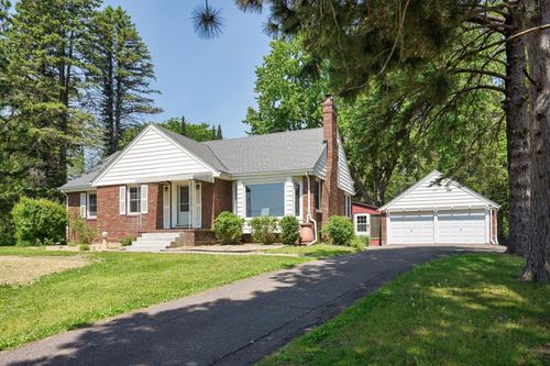 10032 Stillwater Ln N, Lake Elmo, MN, 55042-9404 | Card Image