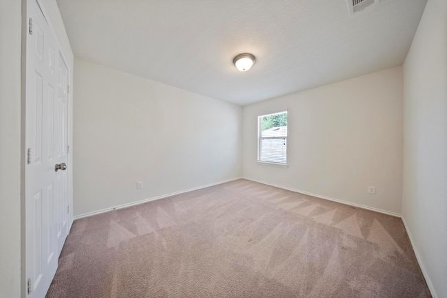 2080 Lost Timbers Dr, House other with 5 bedrooms, 3 bathrooms and 2 parking in Conroe TX | Image 30