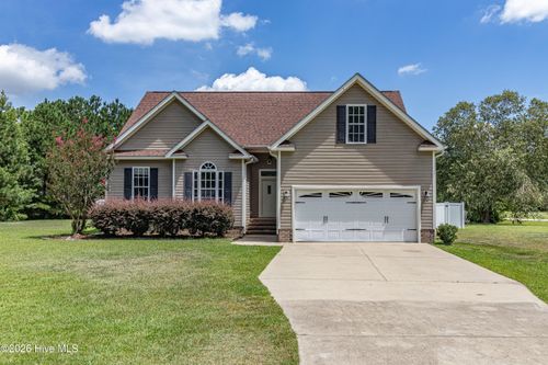501 Western Wayne Dr, Pikeville, NC, 27863-9216 | Card Image