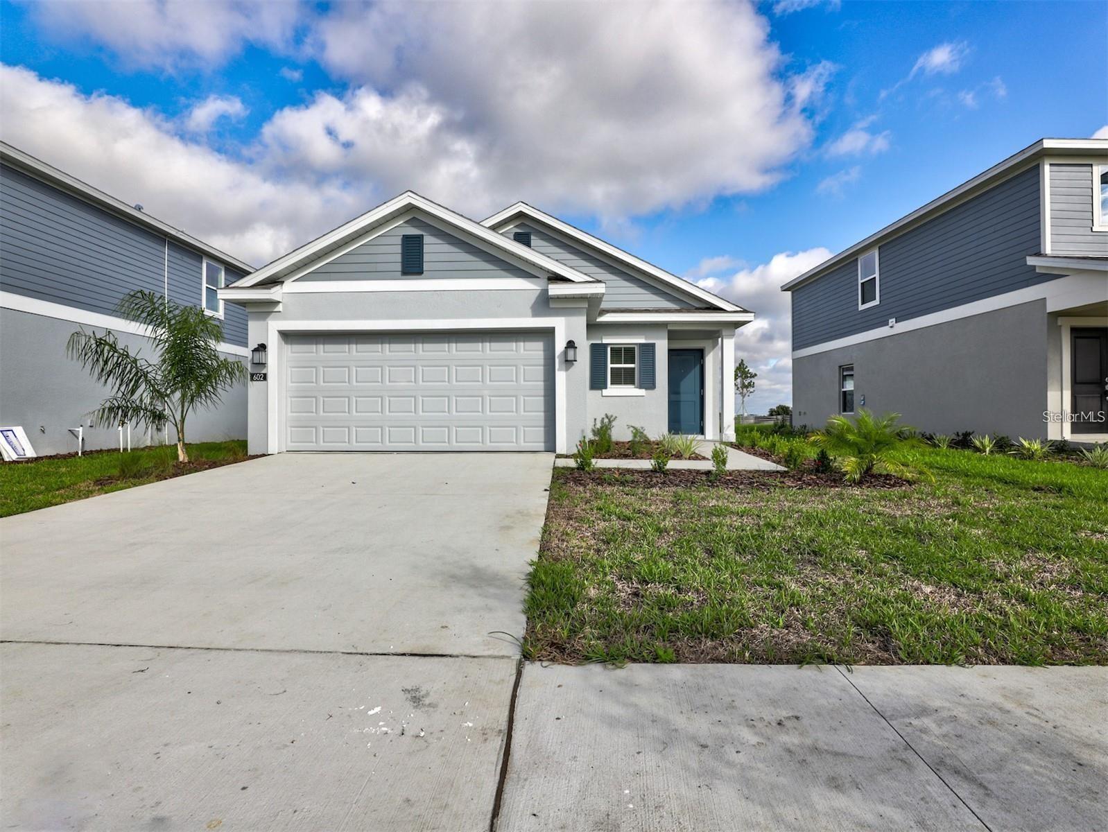 Residential Lease in LAKE WALES