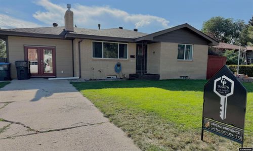 5402 Hilltop Ave, Cheyenne, WY, 82009-4501 | Card Image