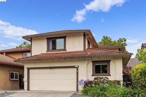 925 Hacienda Cir, Rohnert Park, CA, 94928-6005 | Card Image