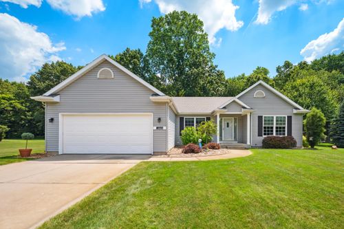 69823 Knottingham Ln, Edwardsburg, MI, 49112-8456 | Card Image