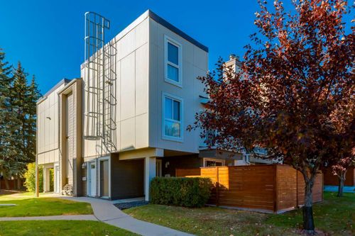 308-13104 Elbow Dr Sw, Calgary, AB, T2W2P2 | Card Image