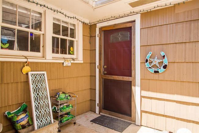 711 E Sixth St, House other with 3 bedrooms, 2 bathrooms and 3 parking in Brenham TX | Image 20