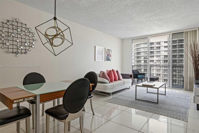 APT-4506 - 1750 N Bayshore Dr, Condo with 1 bedrooms, 1 bathrooms and null parking in Miami FL | Image 4