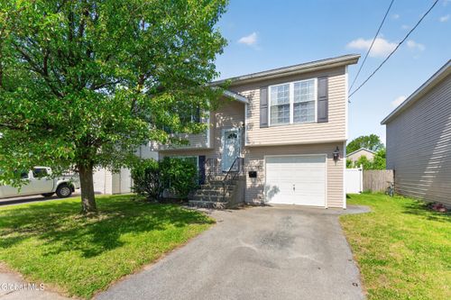 2315 5th Ave, Watervliet, NY, 12189-2152 | Card Image