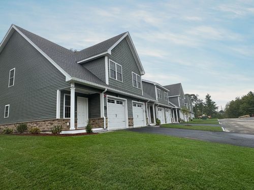 64-5-74 Rockingham Rd, Derry, NH, 03038-4145 | Card Image
