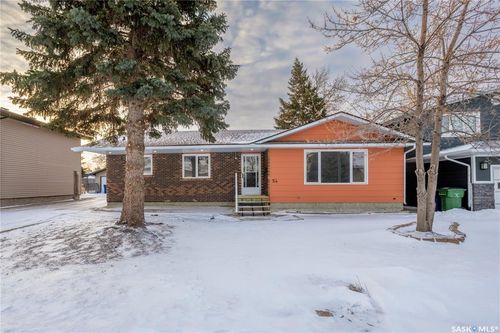 54 Buttercup Cres, Moose Jaw, SK, S6J1A4 | Card Image