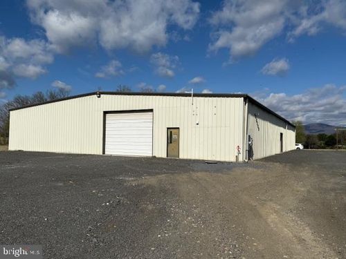 19854 Senedo Rd, EDINBURG, VA, 22824-2739 | Card Image