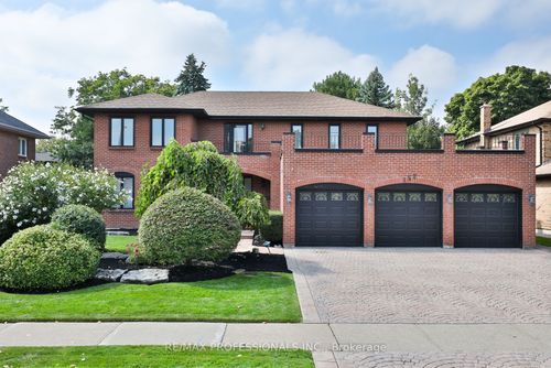 152 Charmaine Rd, Woodbridge, ON, L4L1K2 | Card Image