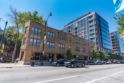 apt-2-2512 Lincoln Ave, Chicago, IL, 60614-2325 | Card Image