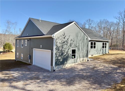 8 Fanning Pl, Hopkinton, RI, 02833 | Card Image