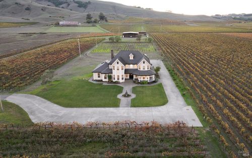 22033 Bonness Road, Sonoma, CA, 95476 | Card Image