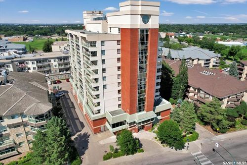 705-2221 Adelaide St E, Saskatoon, SK, S7J5L9 | Card Image