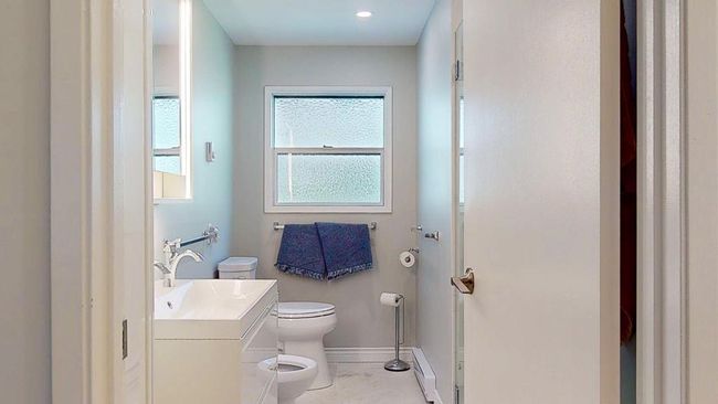 8024 Southwood Rd, House other with 3 bedrooms, 2 bathrooms and 2 parking in Halfmoon Bay BC | Image 21