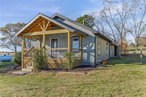 28778 W 319th St, Paola, KS, 66071-4653 | Card Image