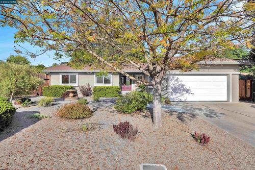 1177 Rainbow Dr, Martinez, CA, 94553-4742 | Card Image