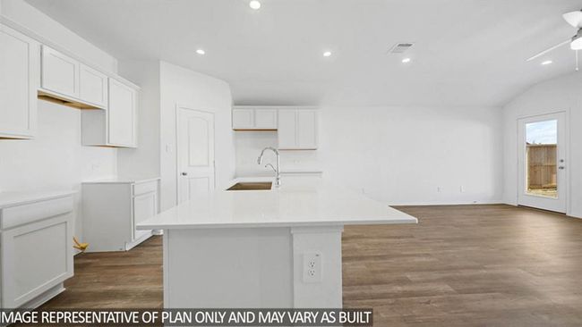 17723 Birchwood Hills Dr, House other with 4 bedrooms, 2 bathrooms and 2 parking in Crosby TX | Image 4