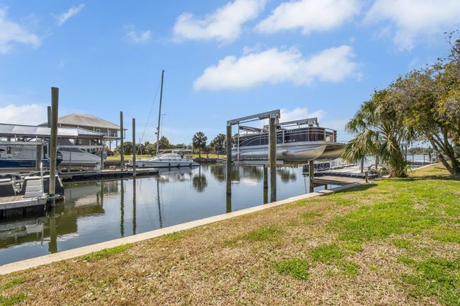 201 Se Harbor Point Dr, House other with 4 bedrooms, 5 bathrooms and null parking in Sewalls Point FL | Image 37