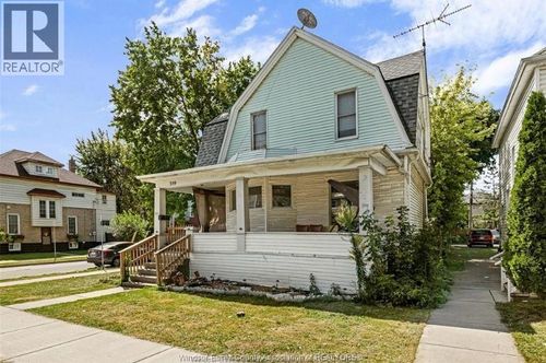 359 Gladstone Ave, Windsor, ON, N9A2P6 | Card Image