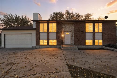 4663 W 3100 S, West Valley City, UT, 84120-1546 | Card Image