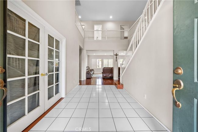 13894 Blue Ribbon Ln, House other with 6 bedrooms, 5 bathrooms and 1 parking in Corona CA | Image 4