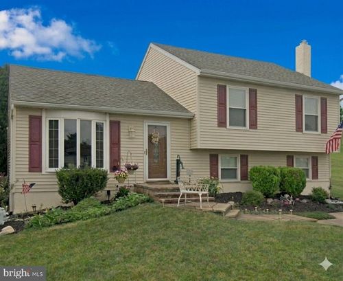 129 Independence Dr, MORRISVILLE, PA, 19067-4910 | Card Image